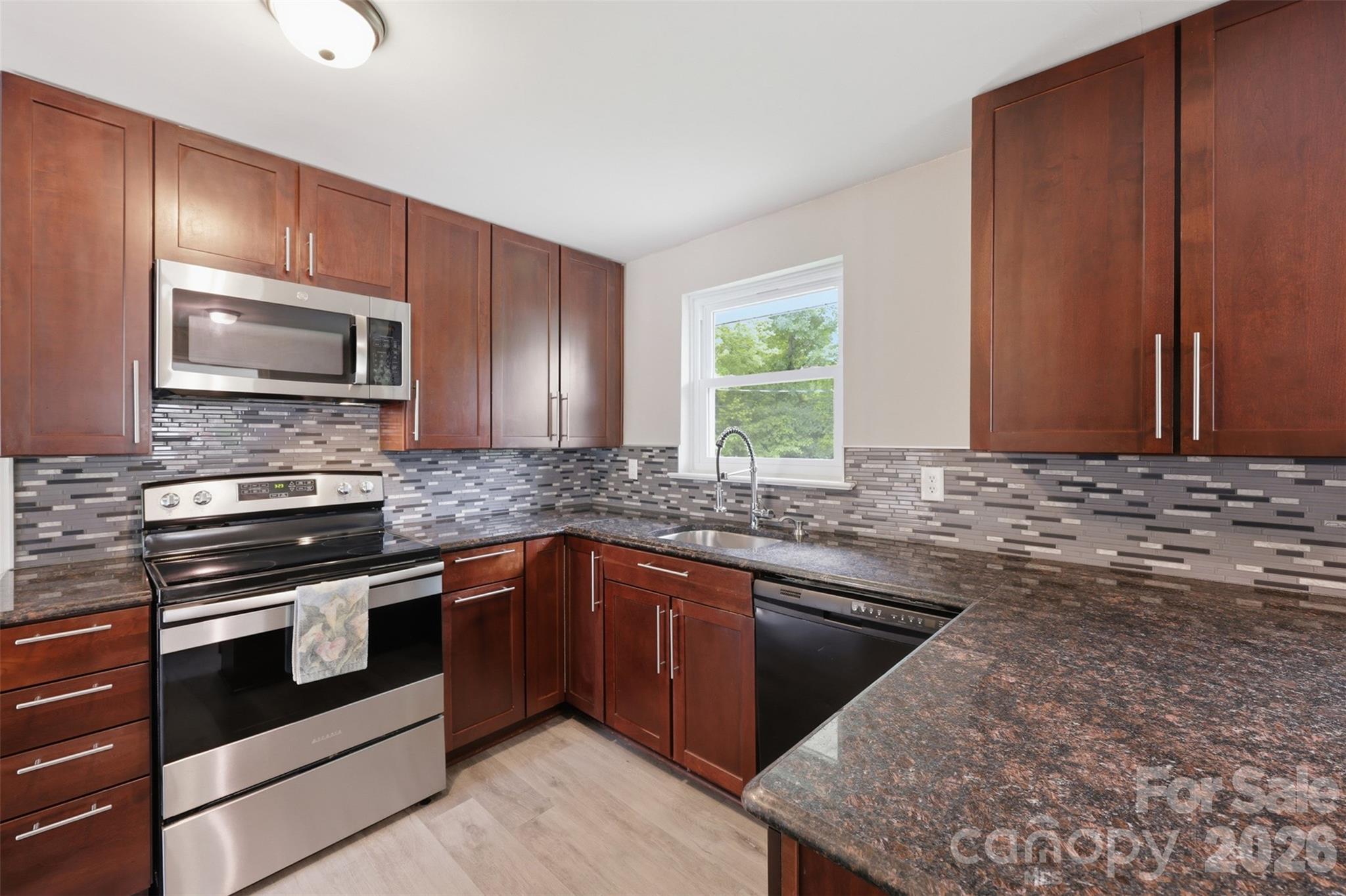 88 36th Street NW Hickory NC 28601