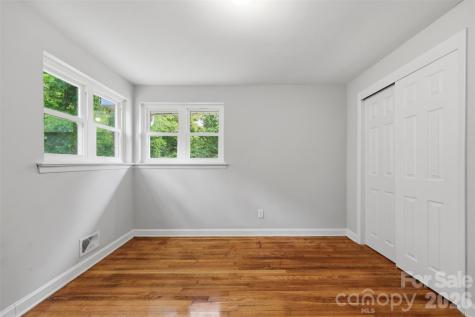 88 36th Street NW Hickory NC 28601