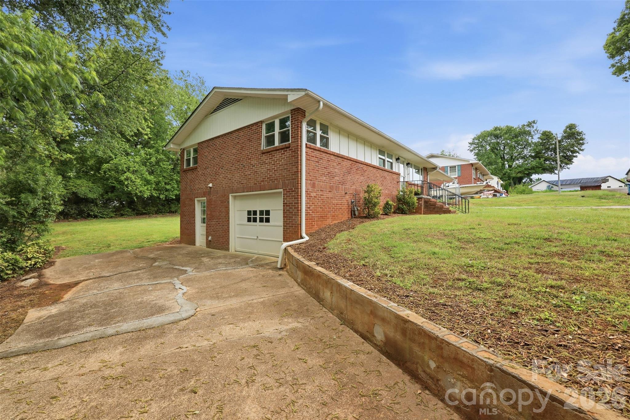 88 36th Street NW Hickory NC 28601