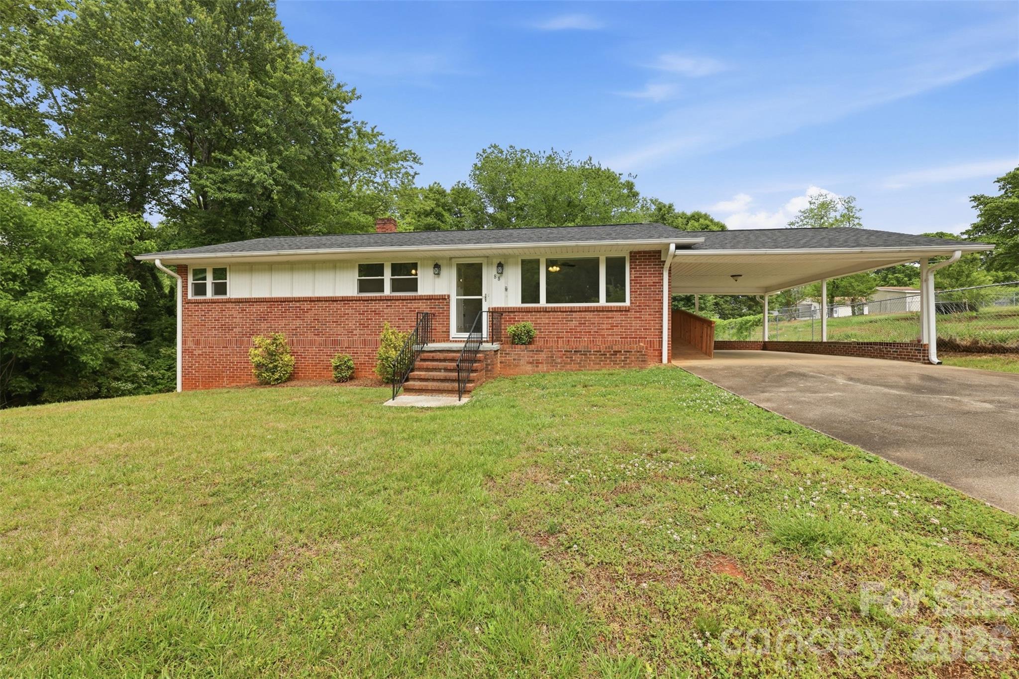 88 36th Street NW Hickory NC 28601