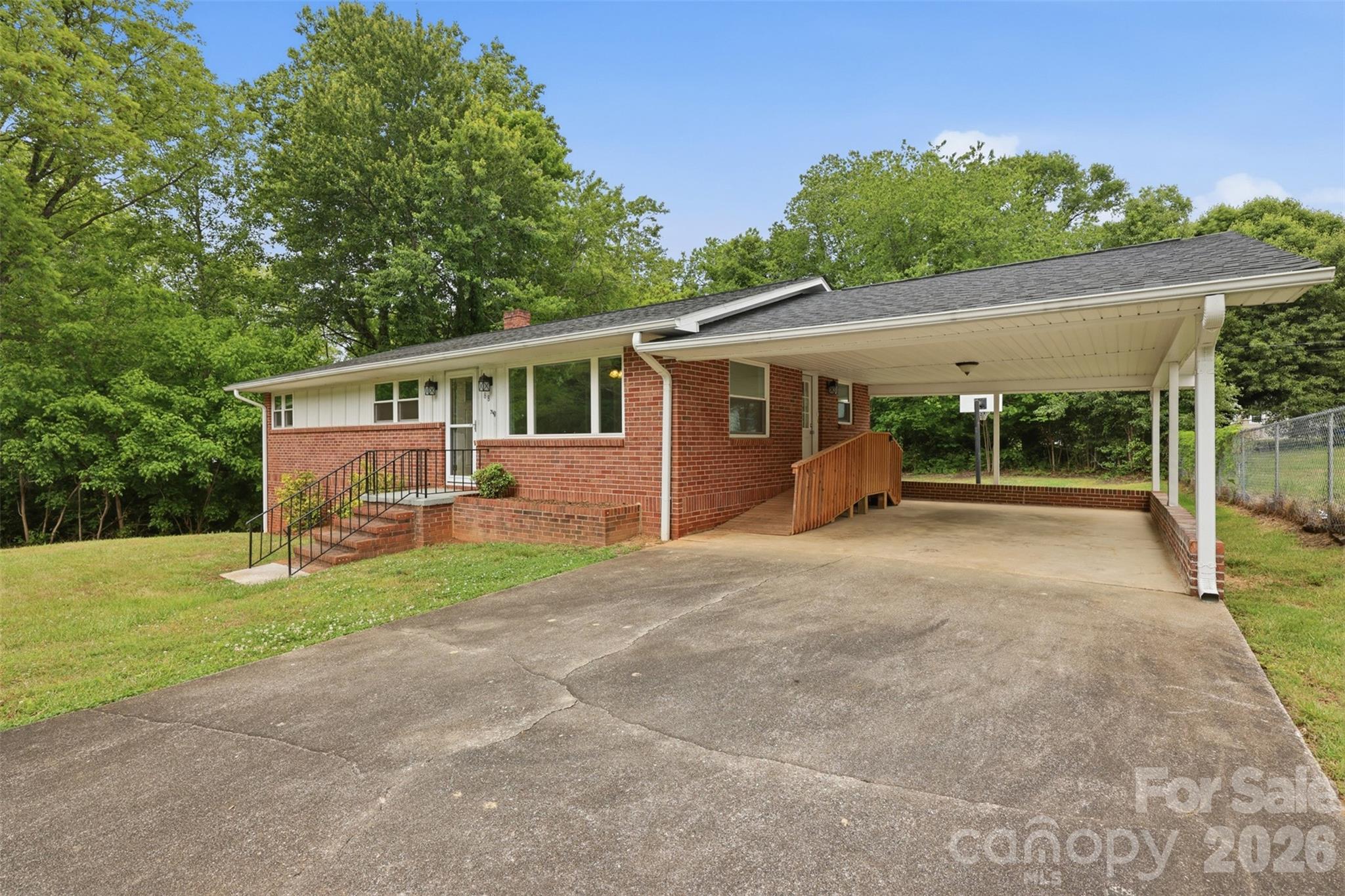 88 36th Street NW Hickory NC 28601