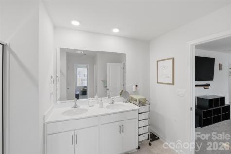 149 Giant Oak Avenue Statesville NC 28677