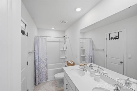 149 Giant Oak Avenue Statesville NC 28677