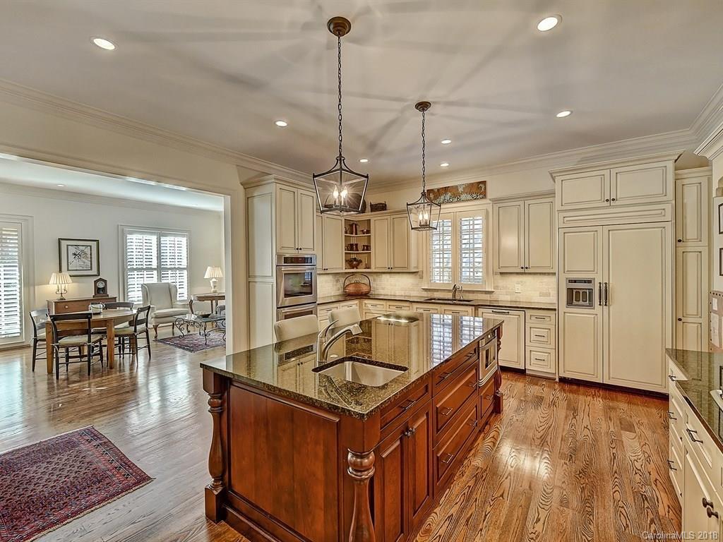 2200 Rhododendron Court Charlotte NC 28205
