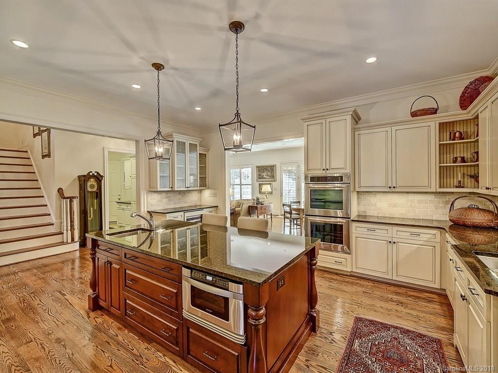 2200 Rhododendron Court Charlotte NC 28205