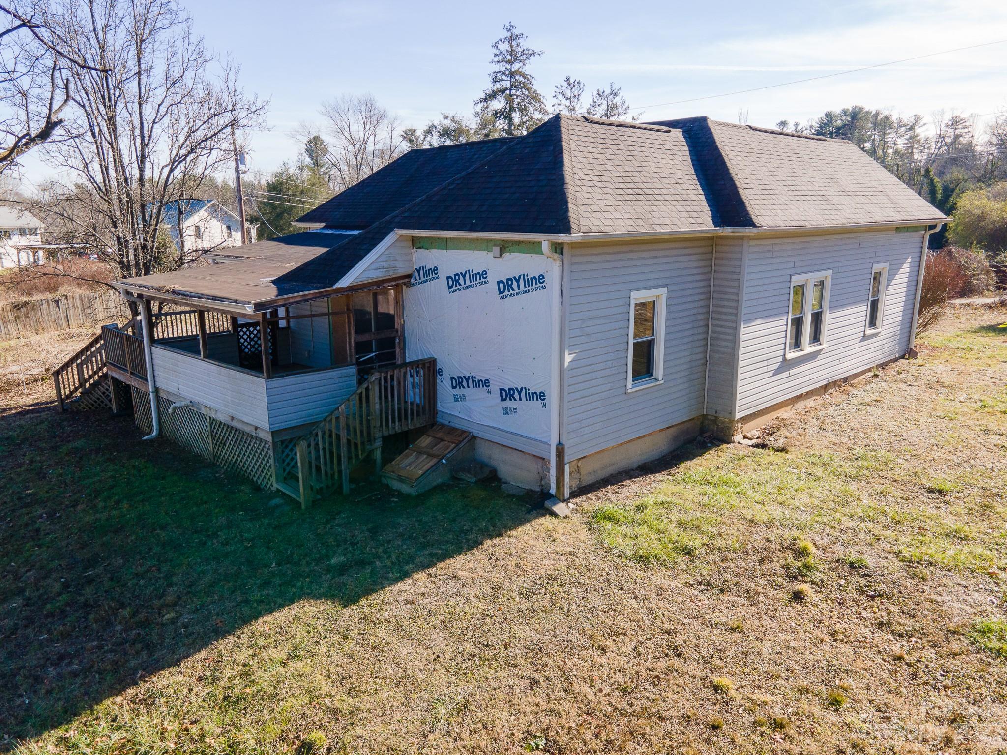 14 & 16 Rosebud Lane Hendersonville NC 28739