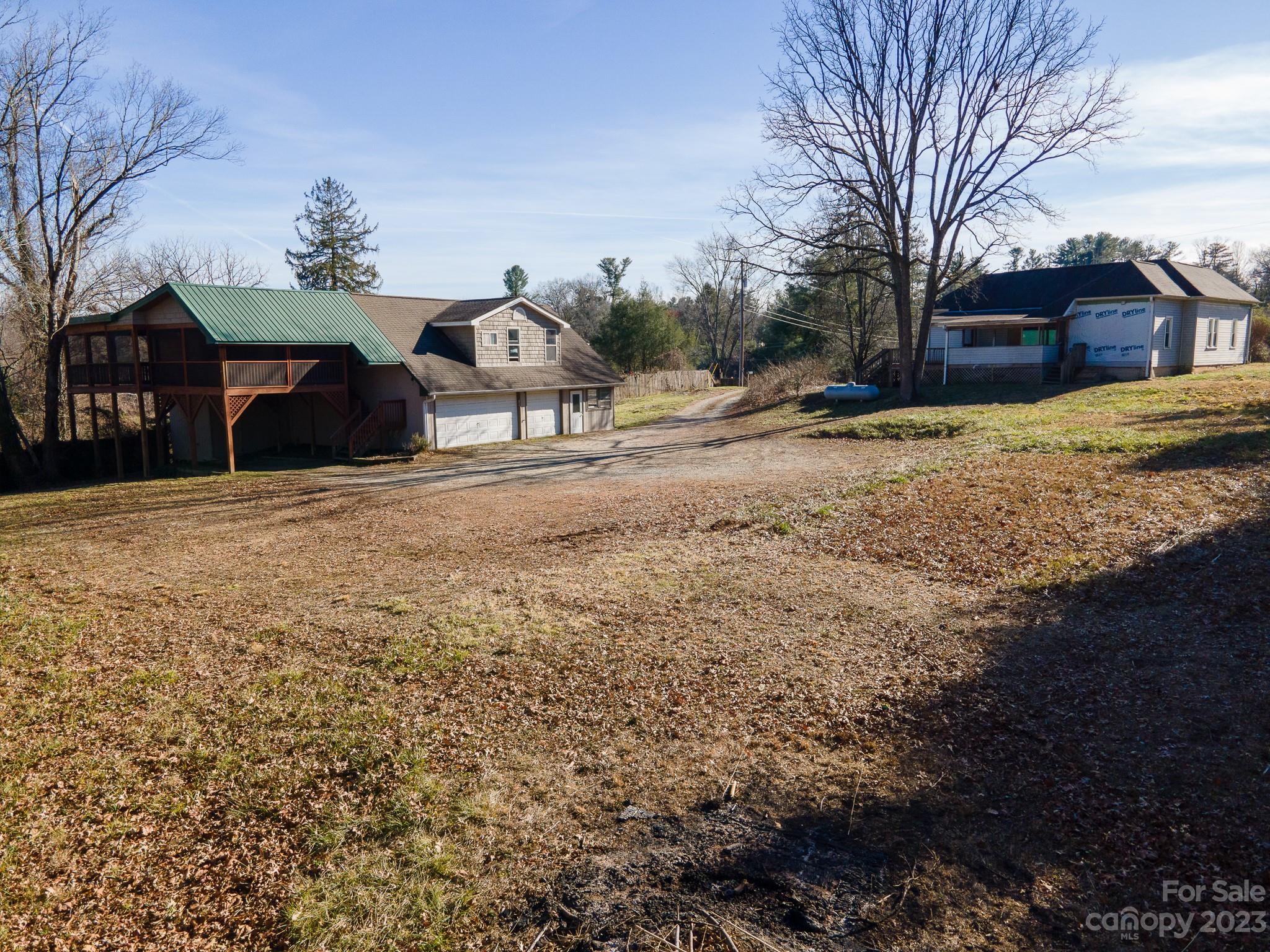 14 & 16 Rosebud Lane Hendersonville NC 28739