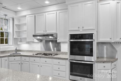 46 Cumberland Circle Asheville NC 28801