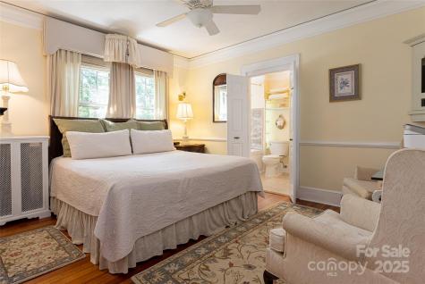 46 Cumberland Circle Asheville NC 28801