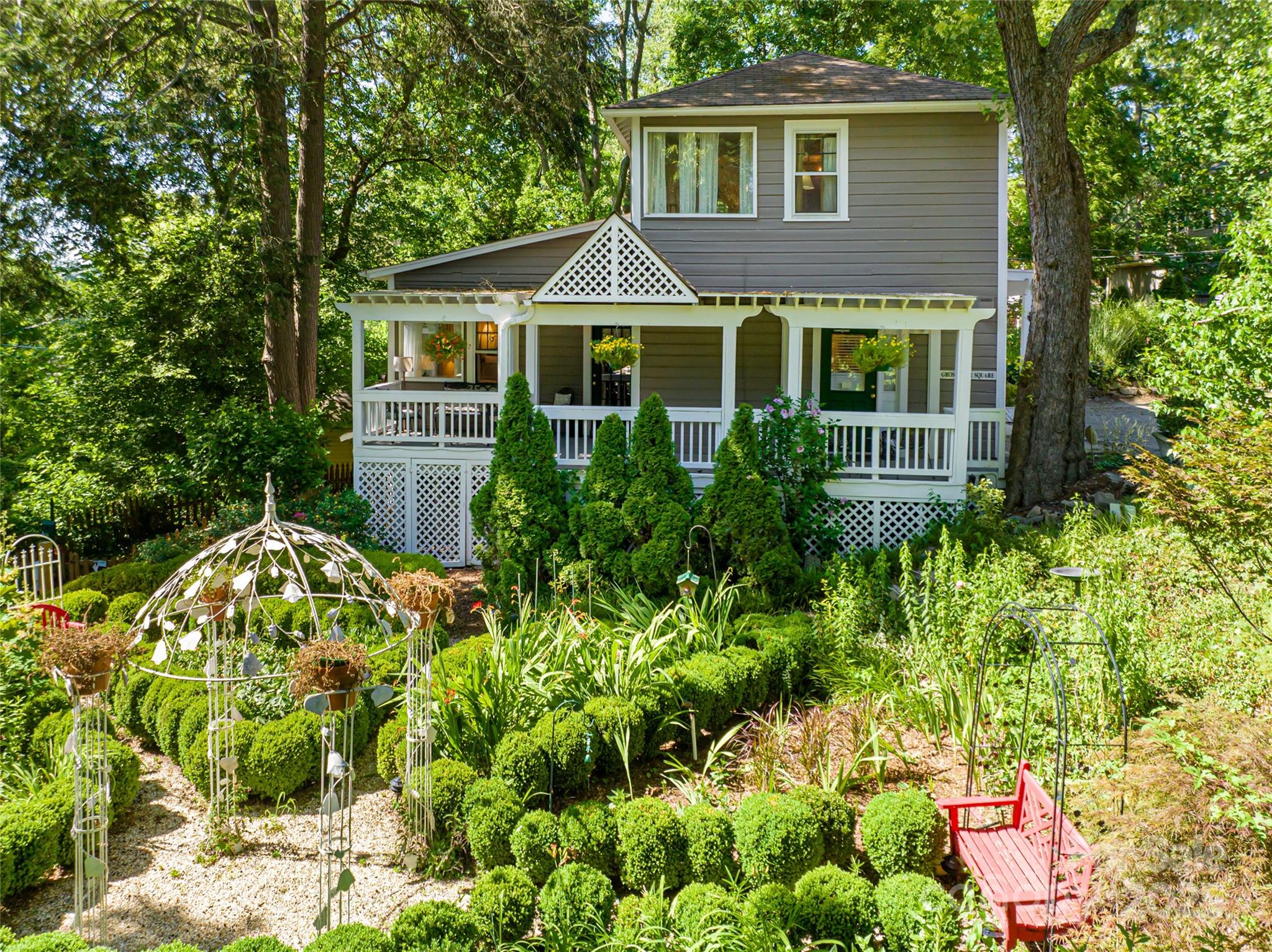 46 Cumberland Circle Asheville NC 28801