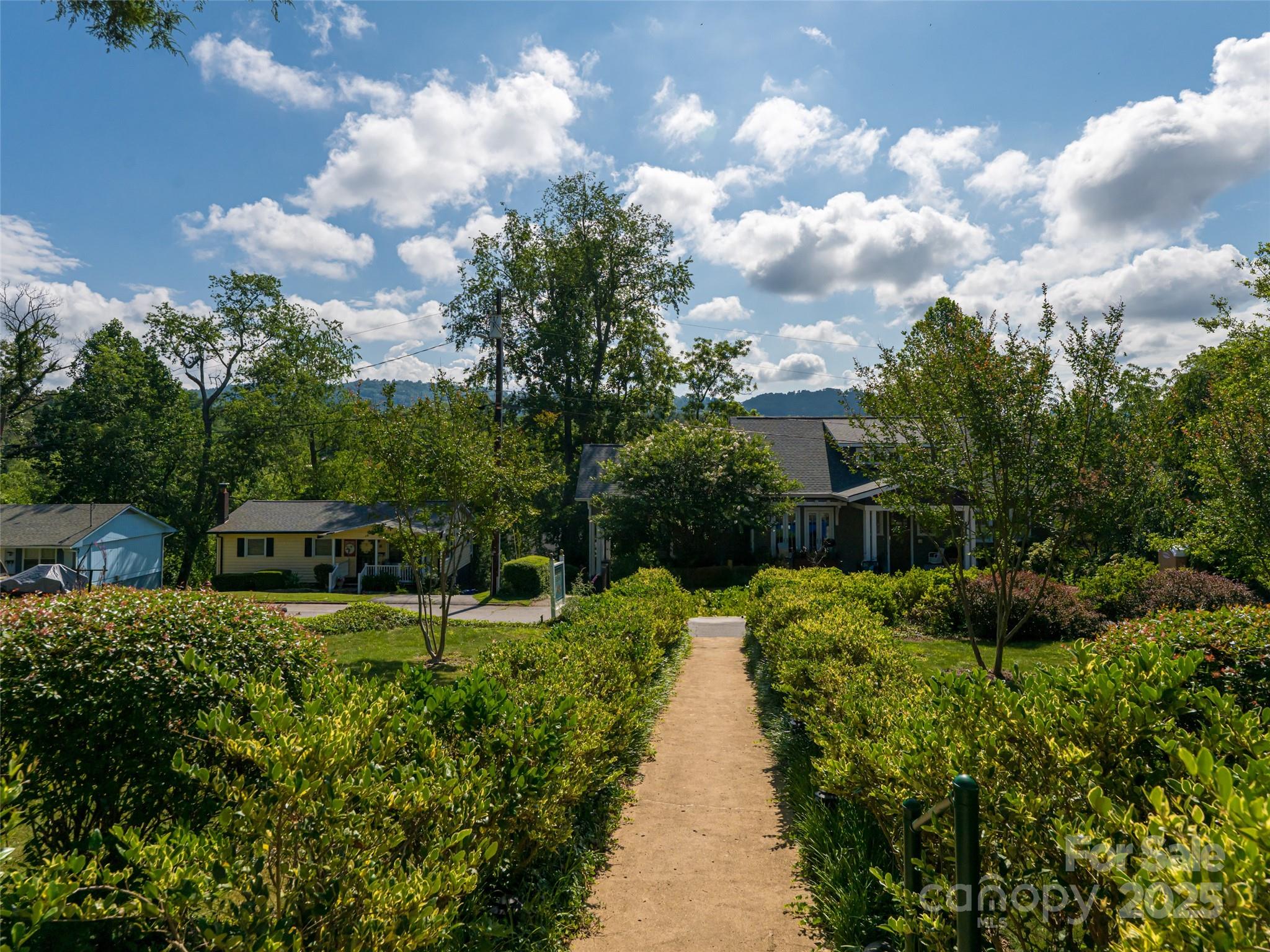 46 Cumberland Circle Asheville NC 28801