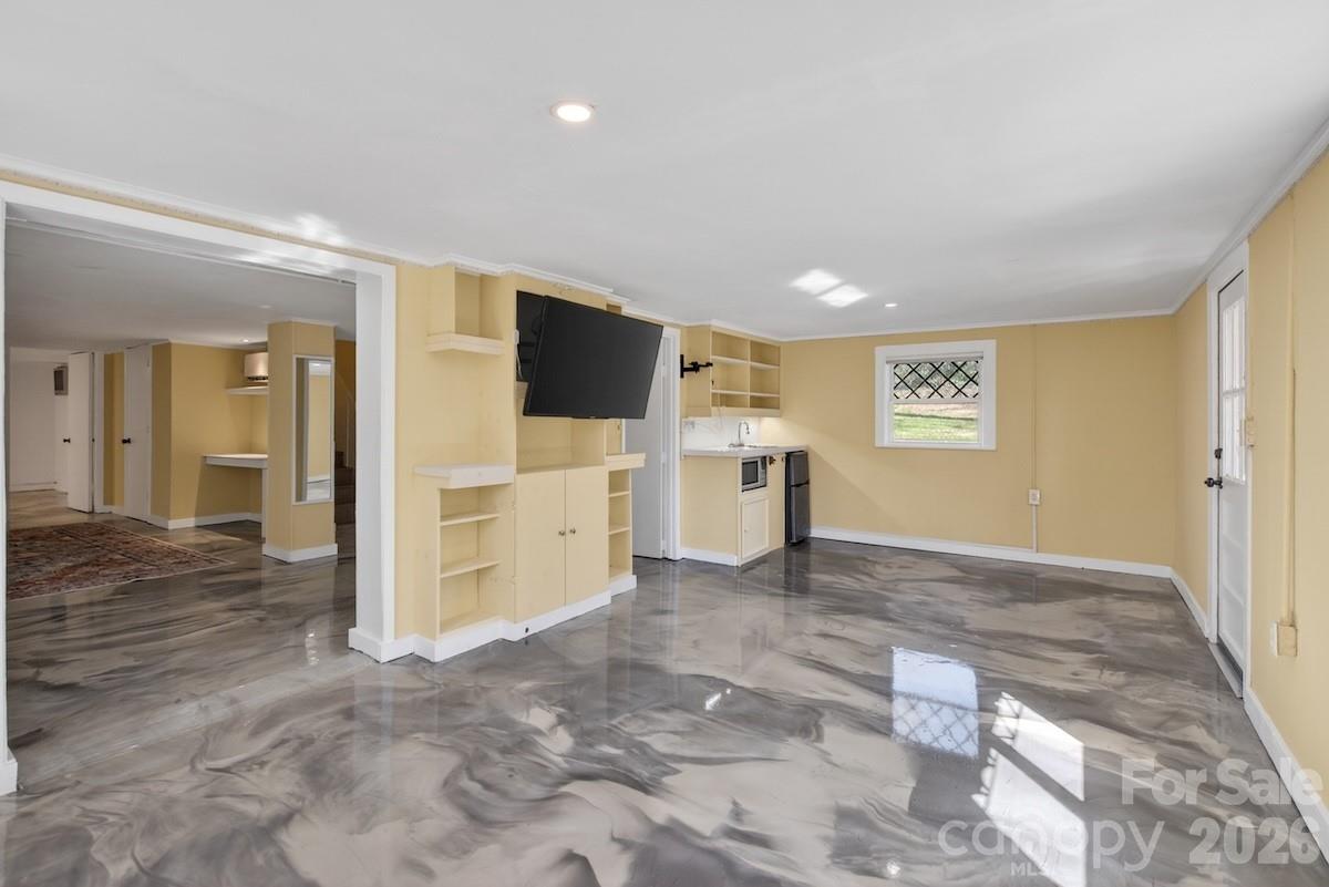 95 Whitney Avenue Tryon NC 28782