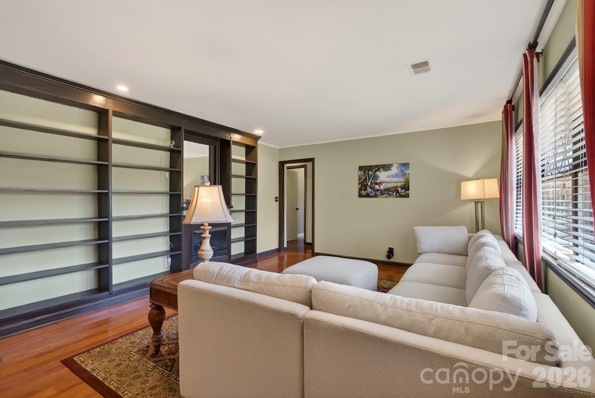 95 Whitney Avenue Tryon NC 28782