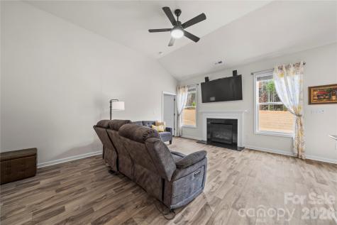 7380 Latham Way Denver NC 28037