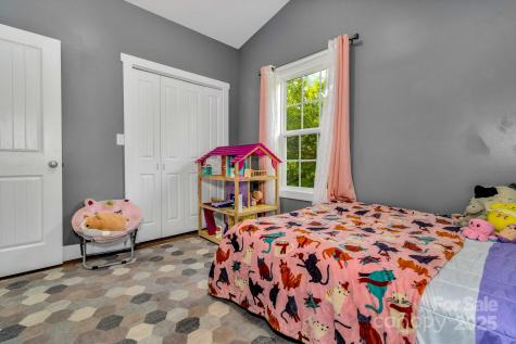1024 Bear Creek Road Leicester NC 28748