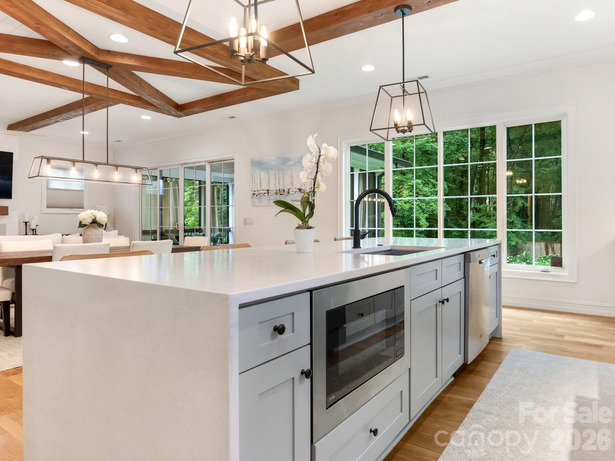 2928 Hanson Drive Charlotte NC 28207