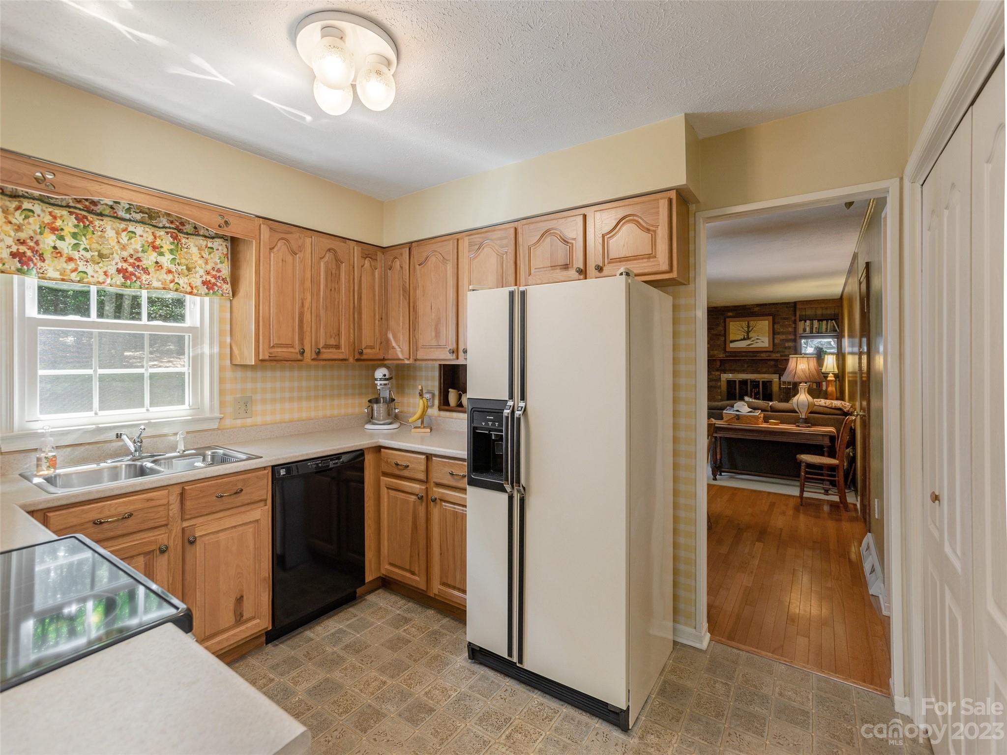 1983 Brevard Road Arden NC 28704