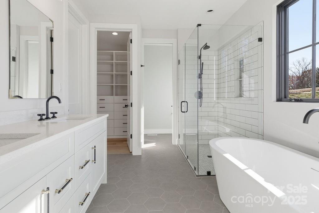 202 Westridge Farm Road Asheville NC 28804