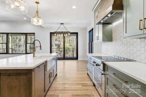 202 Westridge Farm Road Asheville NC 28804