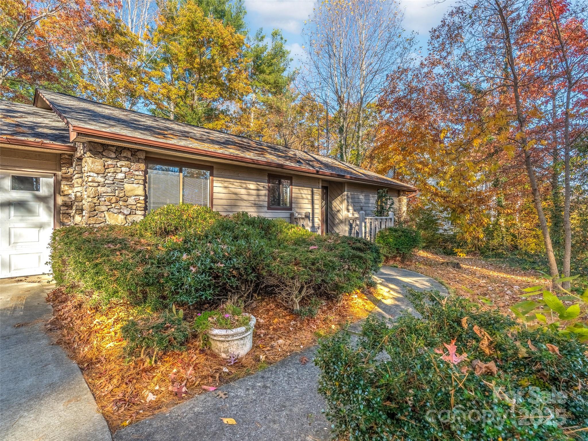 22 Glen Crest Drive Arden NC 28704