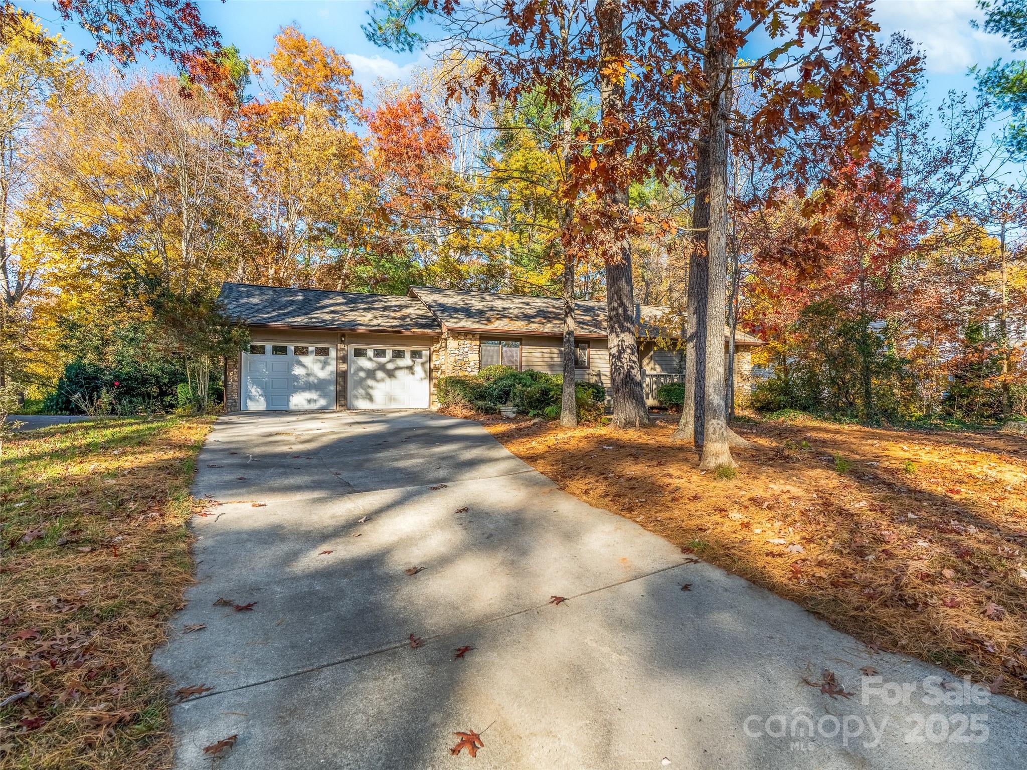 22 Glen Crest Drive Arden NC 28704