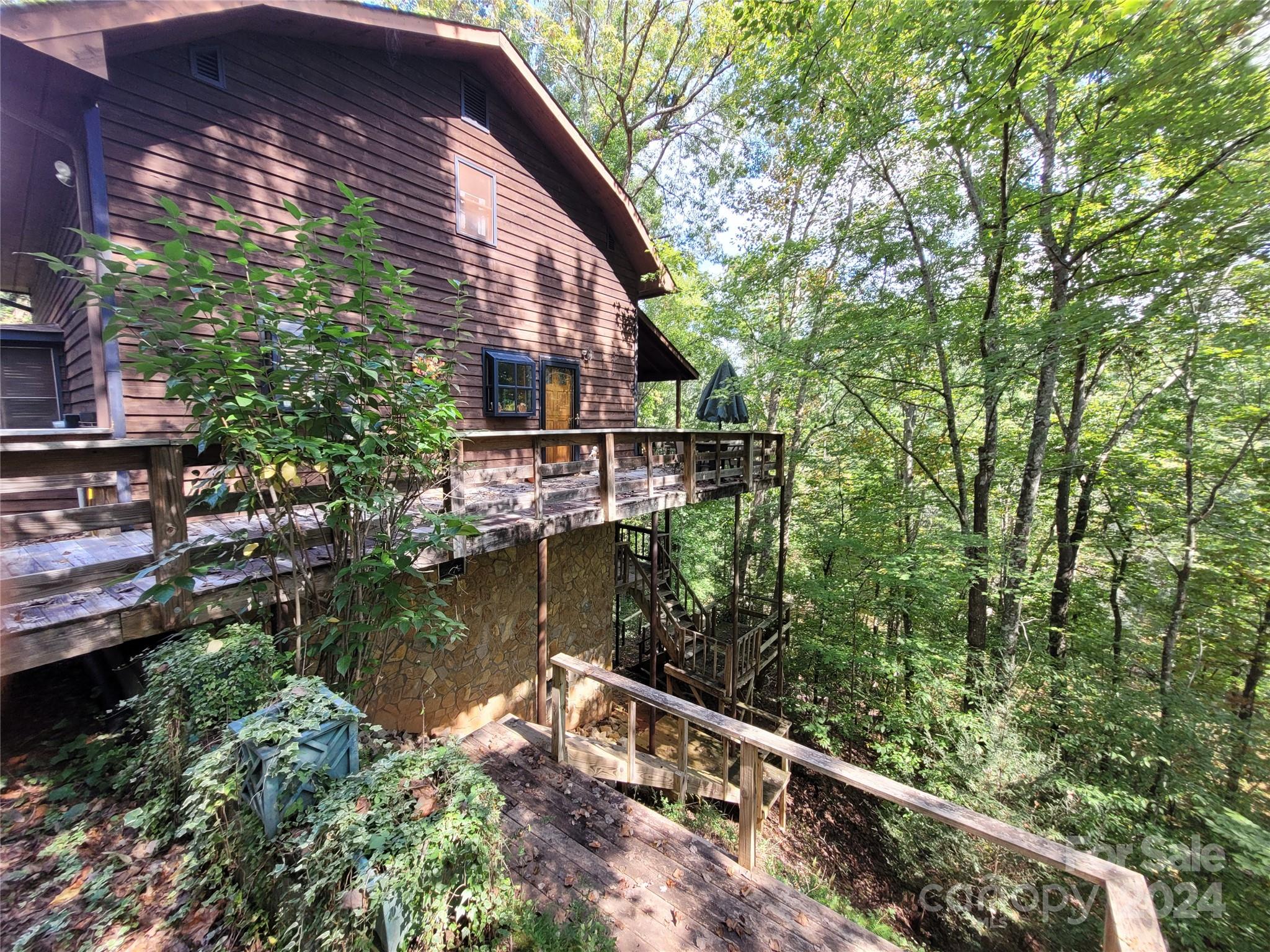 970 Forest Lake Heights Drive Nebo NC 28761