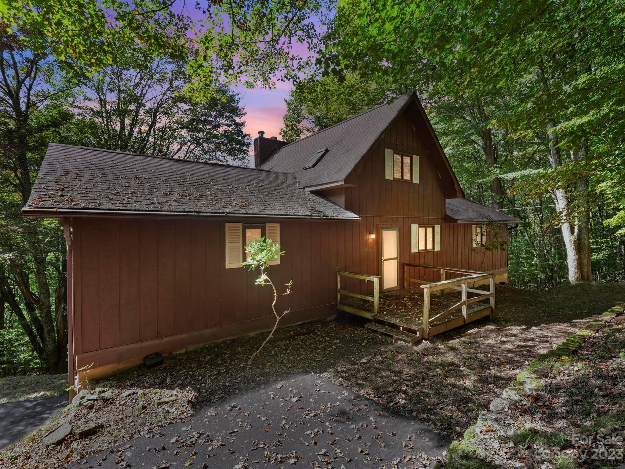 1854 El Miner Drive Mars Hill NC 28754