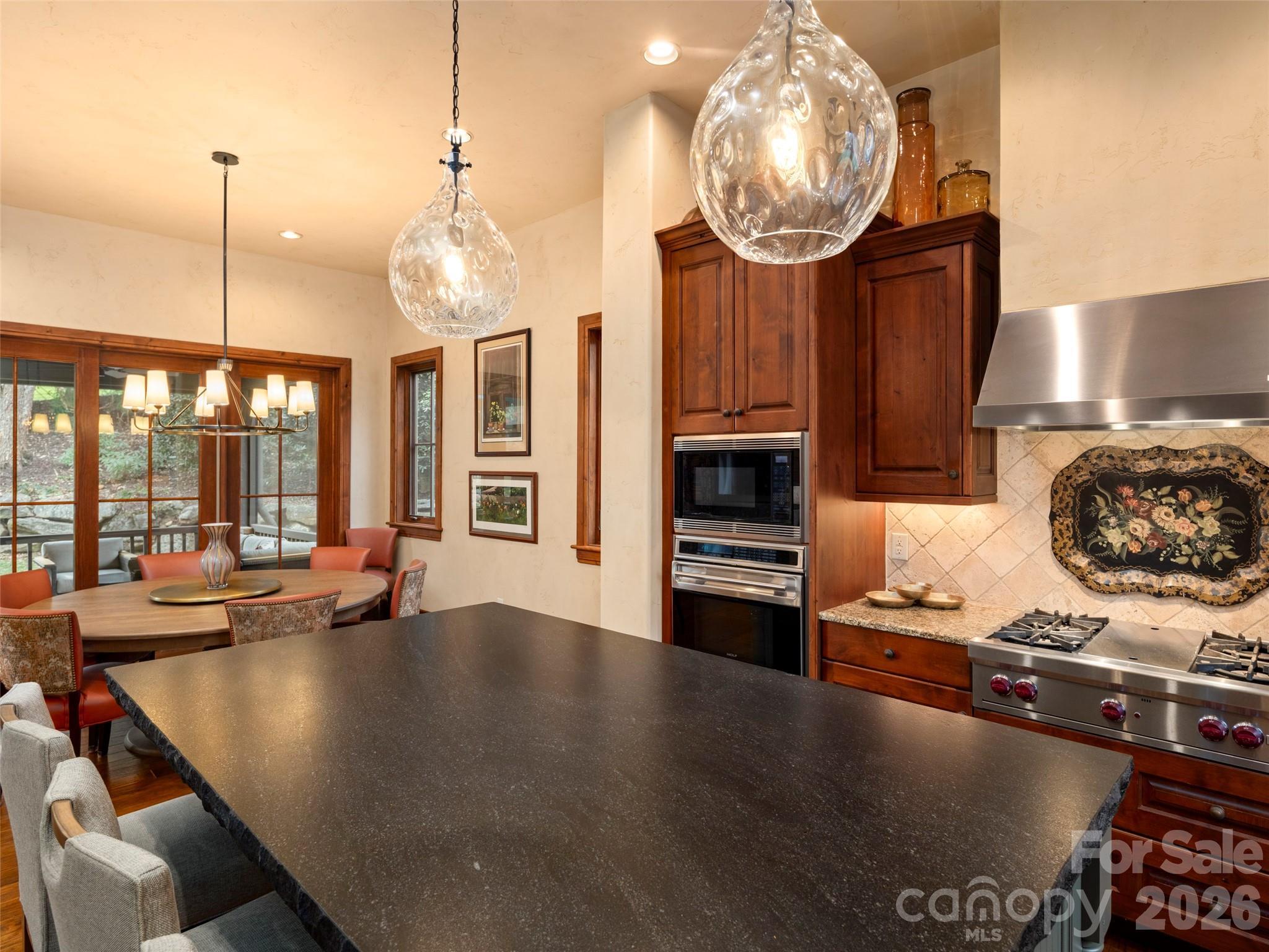 575 Walnut Valley Parkway Arden NC 28704