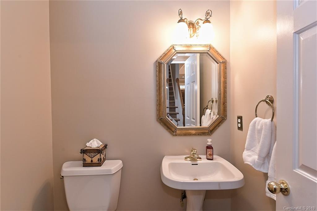 4149 Sharon Commons Lane Charlotte NC 28210