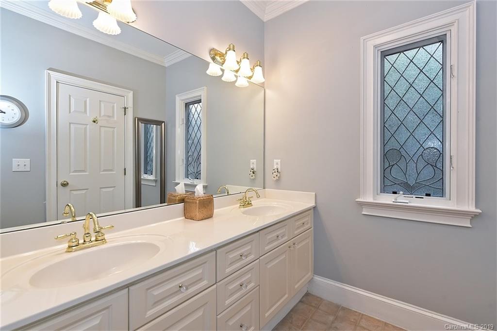 4149 Sharon Commons Lane Charlotte NC 28210