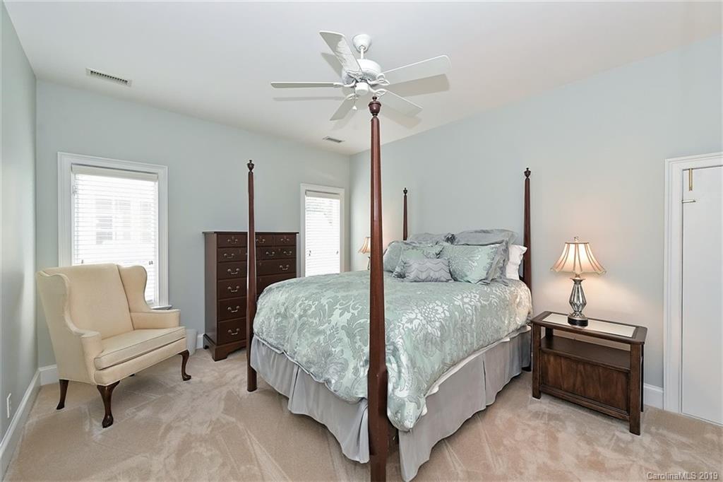 4149 Sharon Commons Lane Charlotte NC 28210