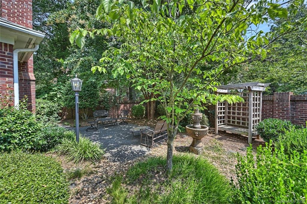 4149 Sharon Commons Lane Charlotte NC 28210
