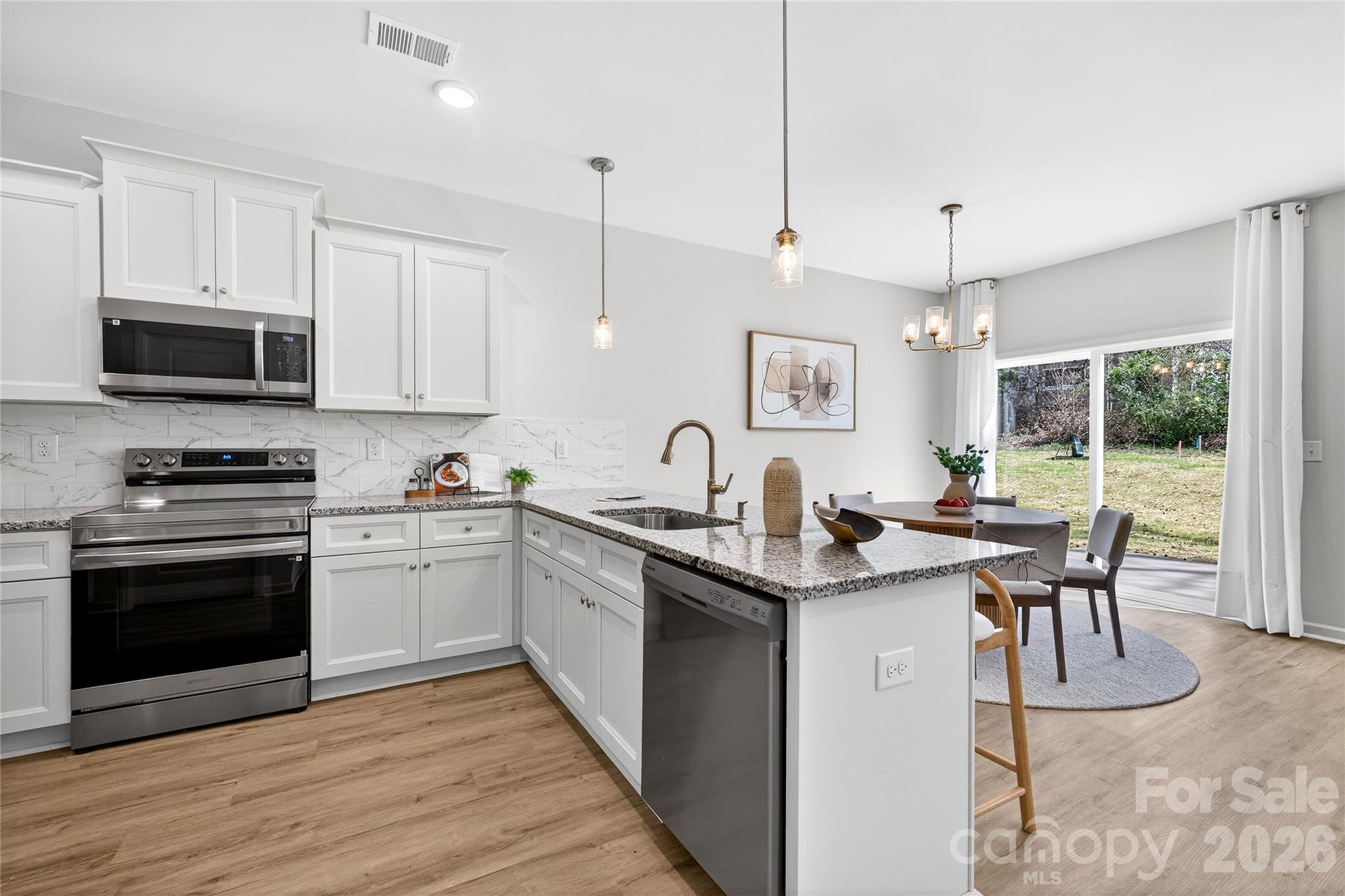539 Dawn Circle Charlotte NC 28213