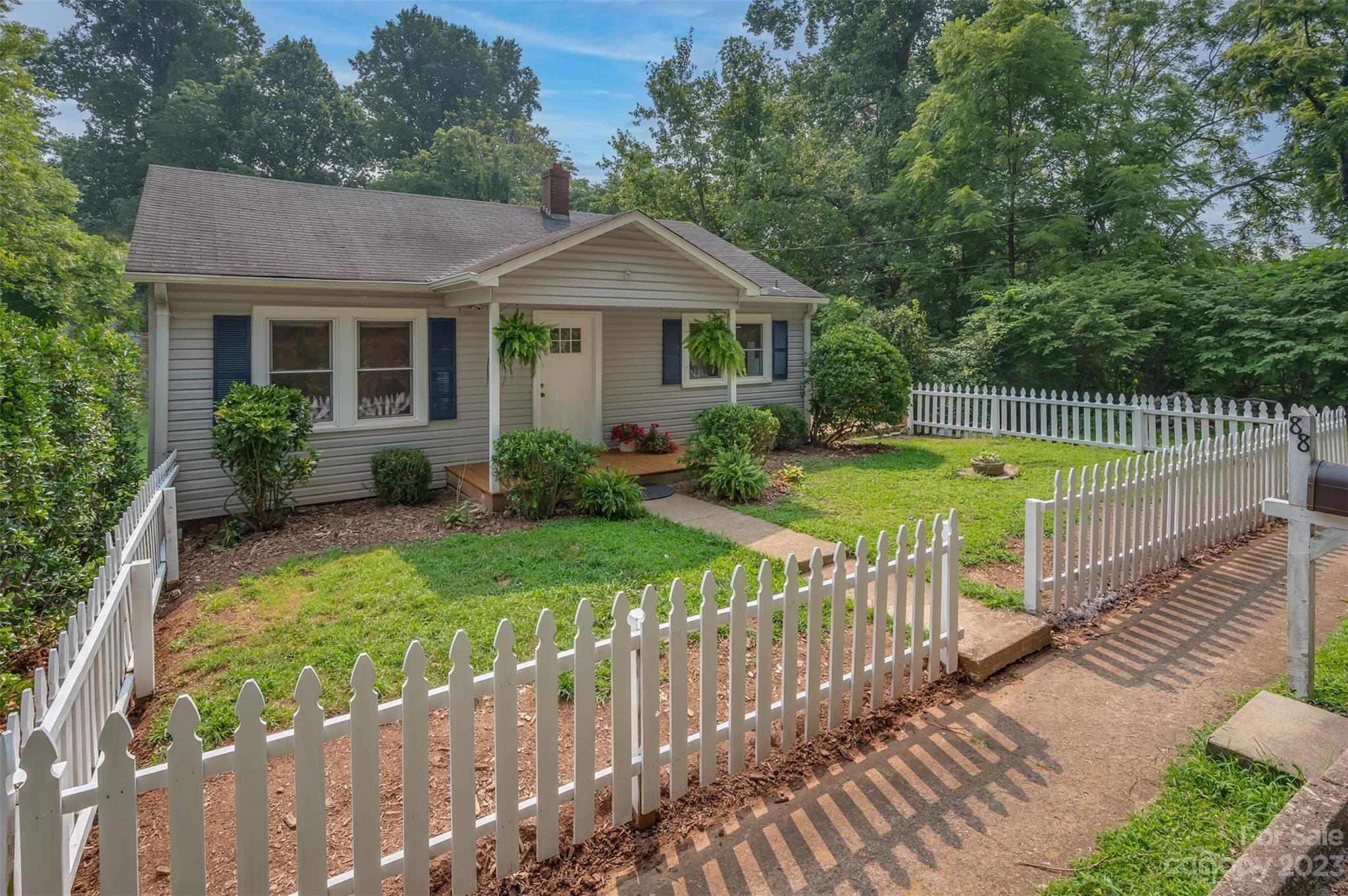 88 Grady Avenue Tryon NC 28782
