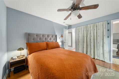 62 Rumbough Place Asheville NC 28806