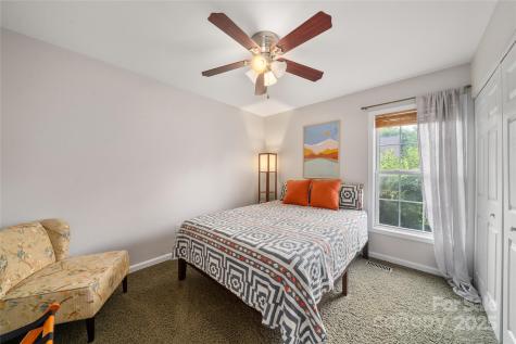 62 Rumbough Place Asheville NC 28806
