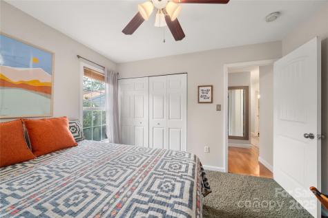 62 Rumbough Place Asheville NC 28806