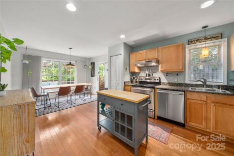 62 Rumbough Place Asheville NC 28806