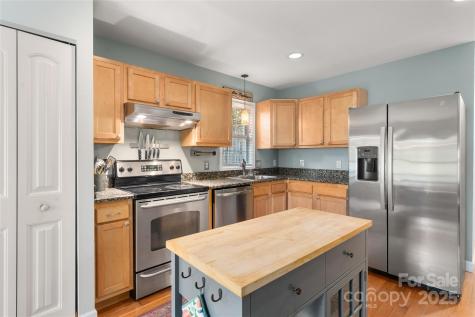62 Rumbough Place Asheville NC 28806