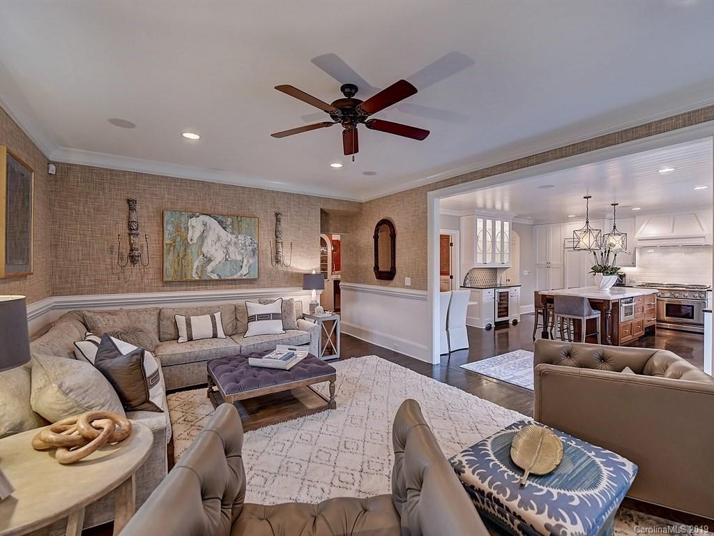 2627 Sherwood Avenue Charlotte NC 28207