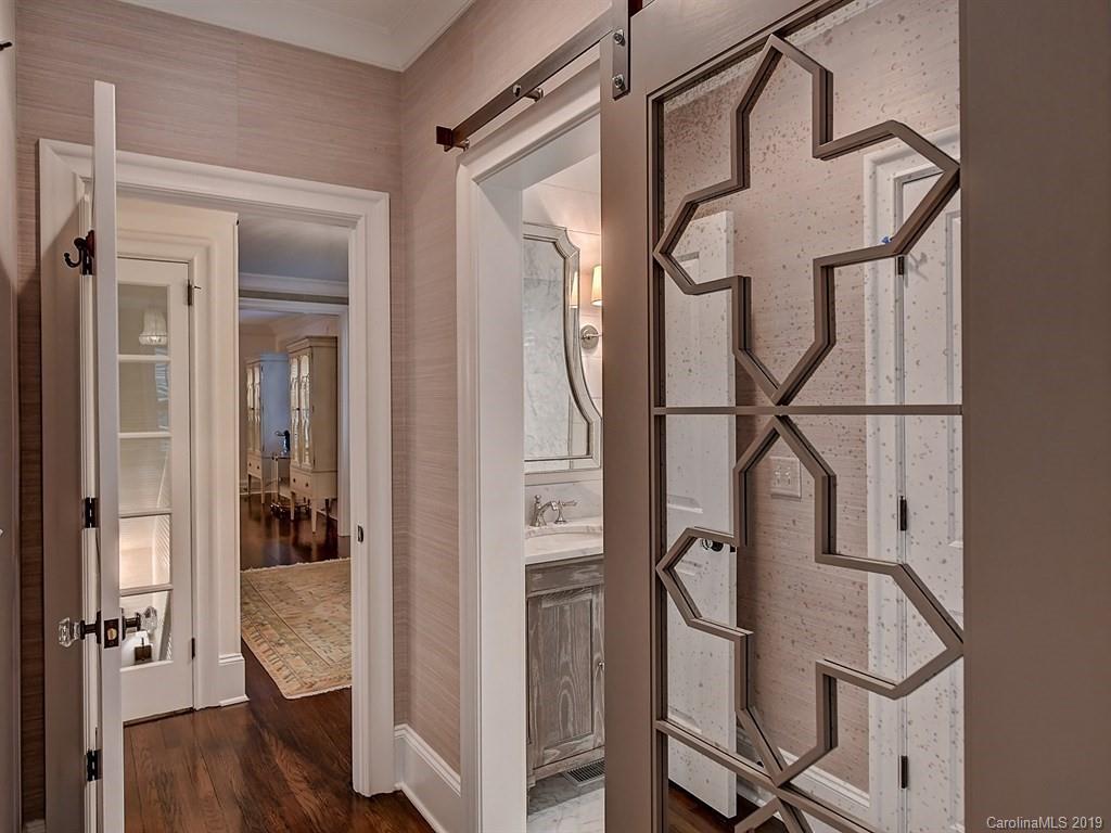 2627 Sherwood Avenue Charlotte NC 28207