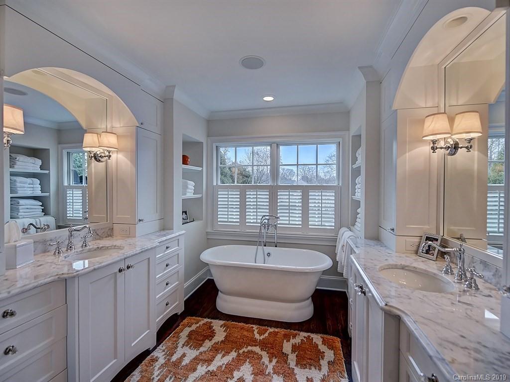2627 Sherwood Avenue Charlotte NC 28207