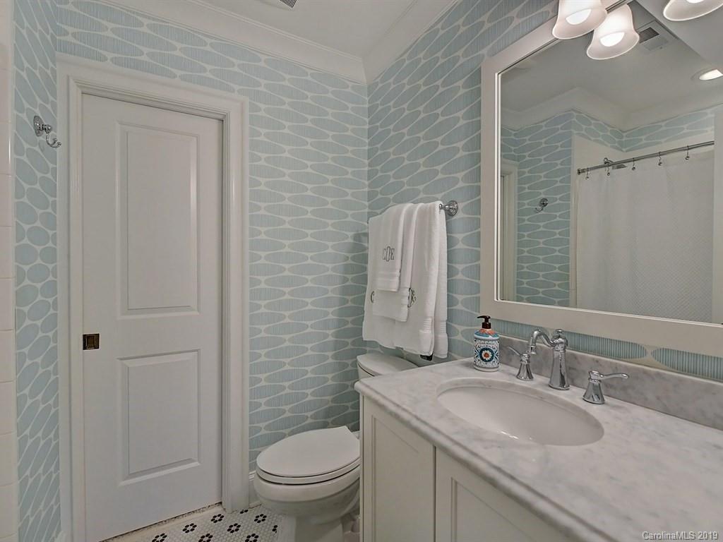 2627 Sherwood Avenue Charlotte NC 28207