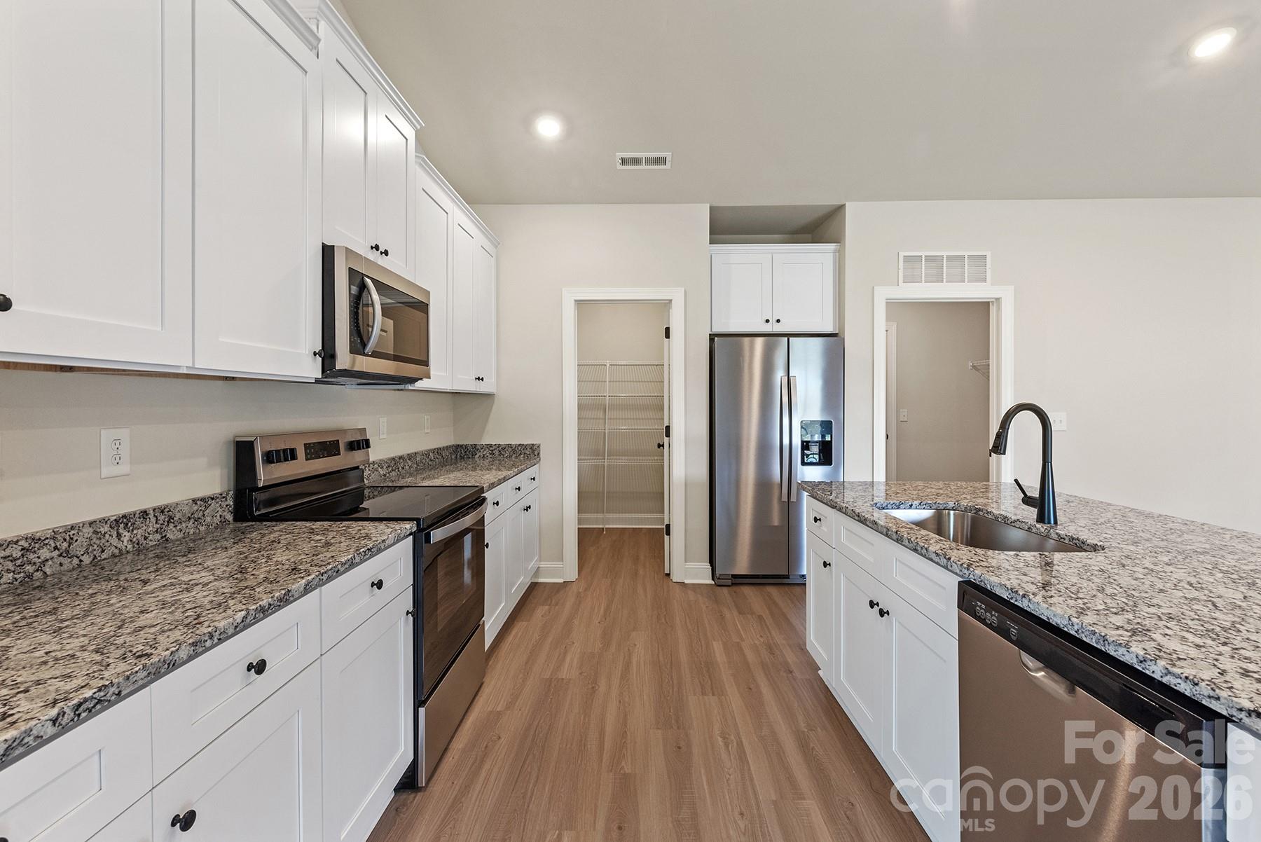 6726 Fairford Drive Charlotte NC 28215