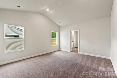 6726 Fairford Drive Charlotte NC 28215