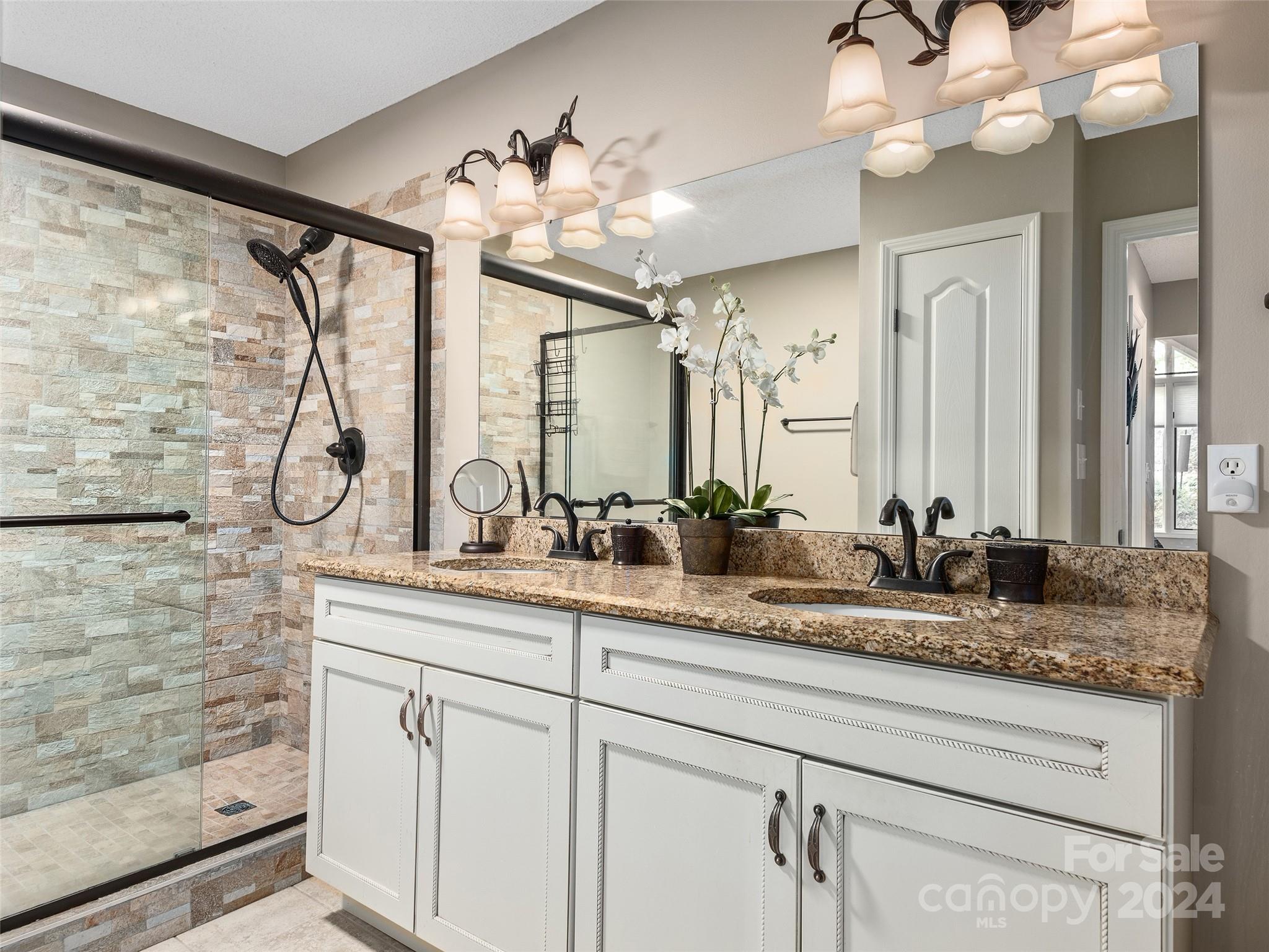 21 Highland Pointe Court Weaverville NC 28787
