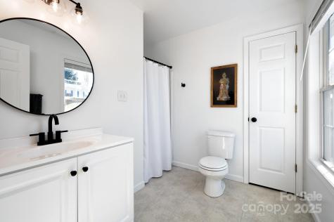 10 Peace Street Asheville NC 28806