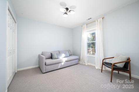 10 Peace Street Asheville NC 28806