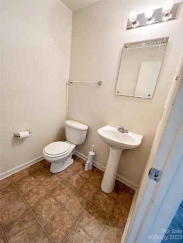 1106 Adirondak Drive Gastonia NC 28052