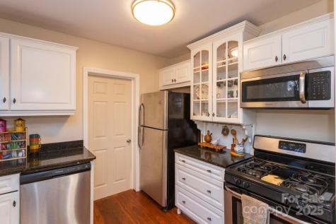 87 Pershing Road Asheville NC 28805